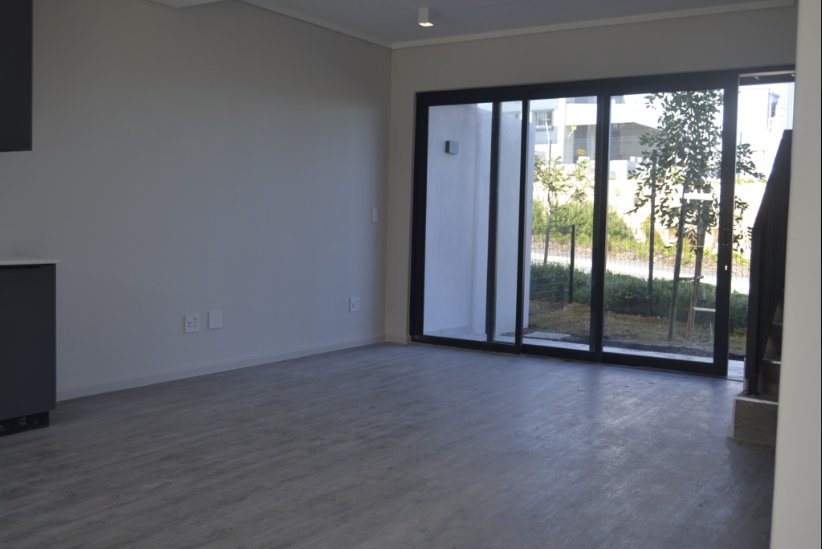 To Let 3 Bedroom Property for Rent in Mzuri Estate Western Cape